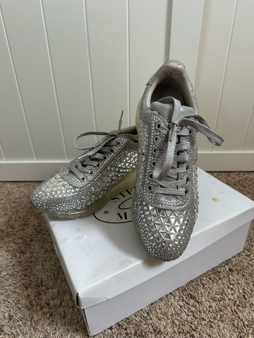 Steve Madden Carissa Rhinestone Platform Sneakers Silver Women’s Size 9.5 NEW